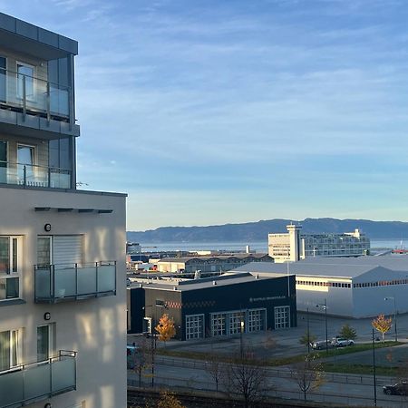 Modern And Central Apartment - Solsiden Trondheim - Up To 6 People מראה חיצוני תמונה